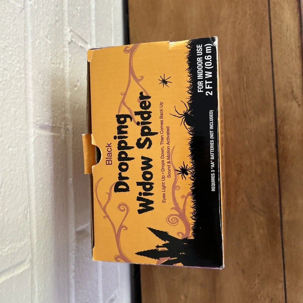 Walgreens Black Dropping Widow Spider Animatronic Prop Halloween Box 2014